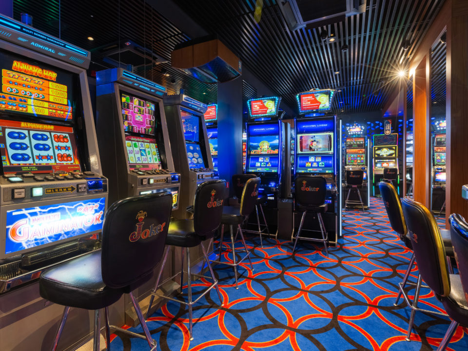 A new concept for sports bars – gaming halls!