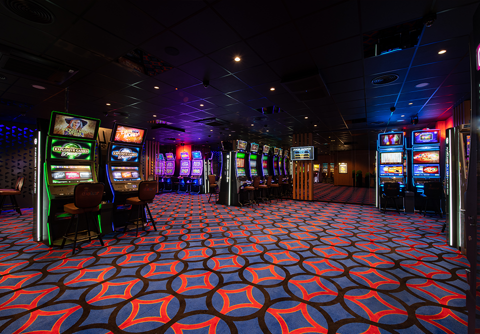 Fully renovated sports bar–gaming hall in Riga at A.Deglava street 160a!