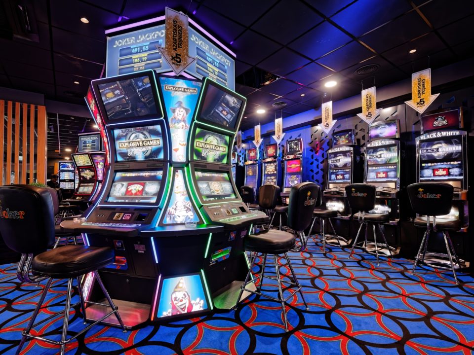 санкт-петербург новые вакансии зал игровых автоматов, казино