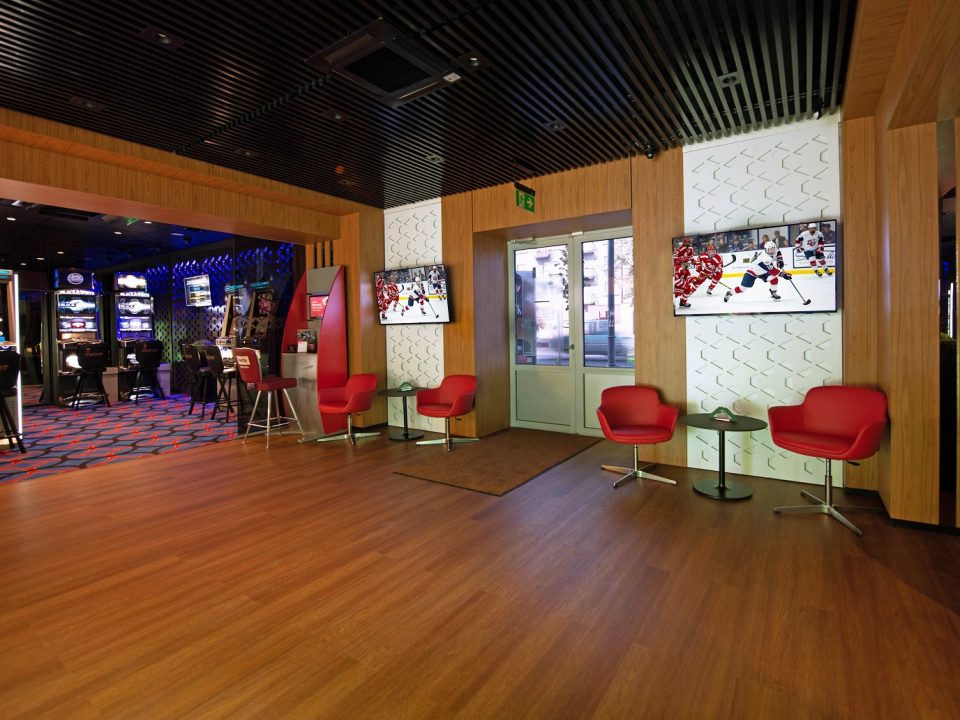 Fully renovated sports bar–gaming hall in Liepaja at 1 Liela Street!
