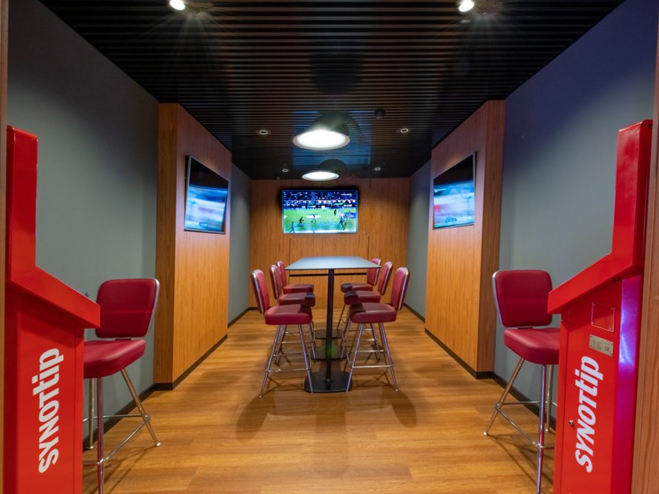 Fully renovated sports bar–gaming hall in Saldus at Liela street 16! Opening event 20.12.–31.12.2019.